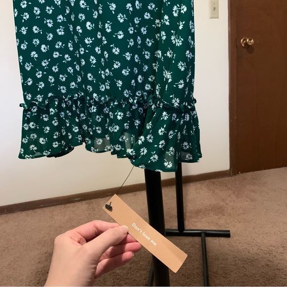 Reformation Doutzen Mini Dress Chive Floral NWT 4 - Picture 6 of 12